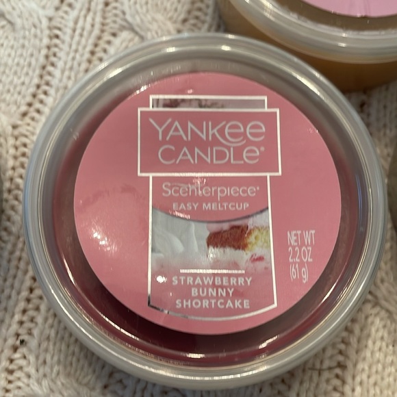 New Yankee Candle meltcups 9 in lot all different scents. Unused with lids - Picture 2 of 7